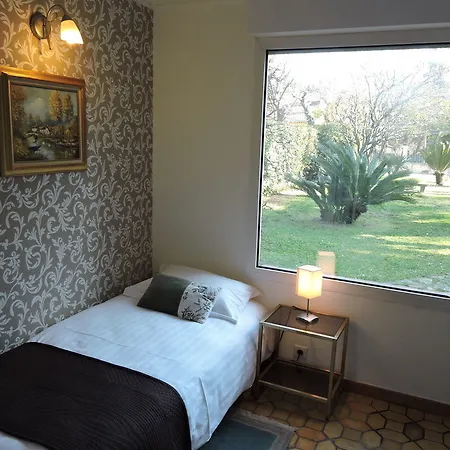 Mas Djoliba 3* Antibes